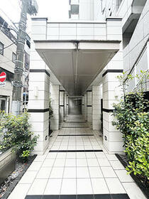 2/3 エントランス