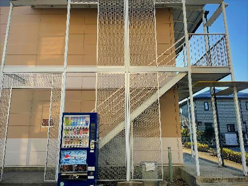 13/14 エントランス