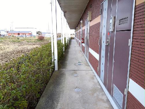 2/2 エントランス