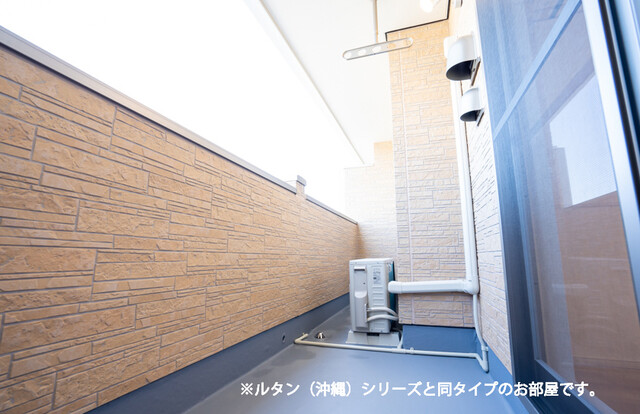 13/20 バルコニー