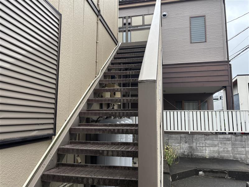 20/21 エントランス