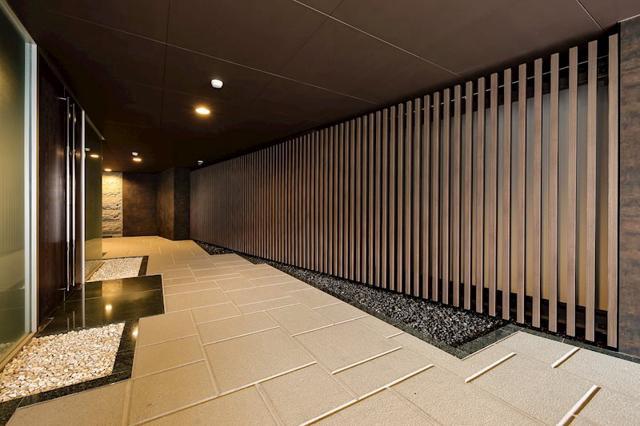 19/24 エントランス