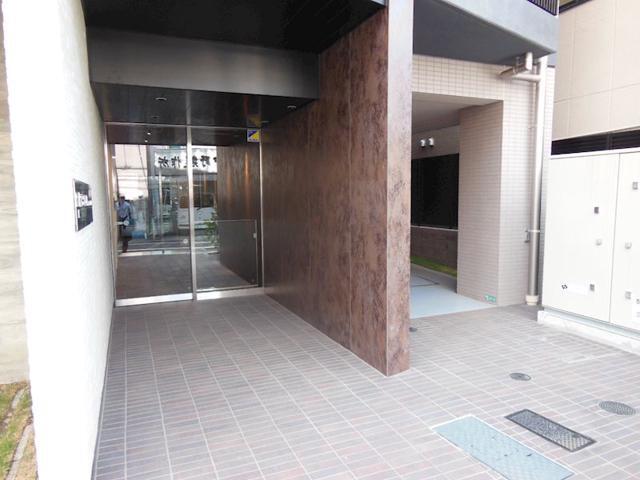 15/16 エントランス