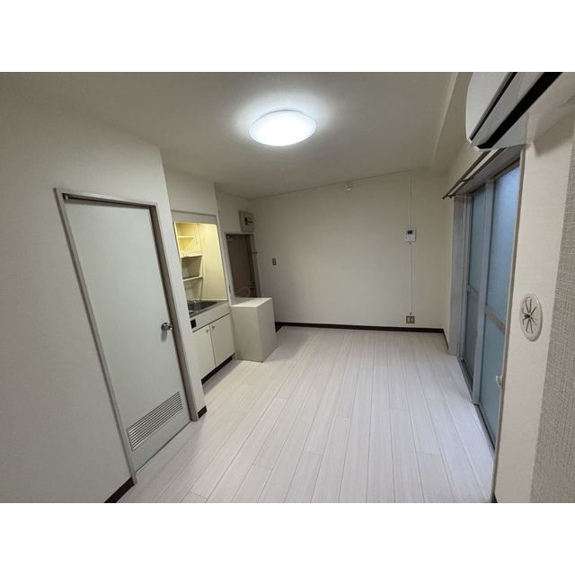 4/18 リビング/ダイニング