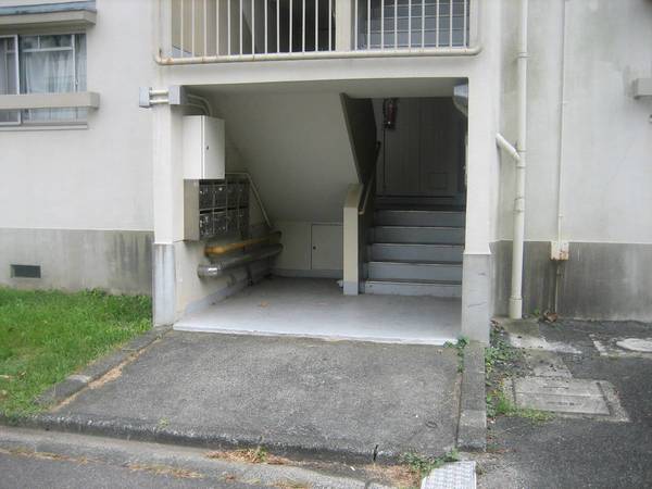 2/13 エントランス