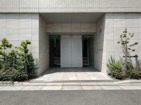 2/3 エントランス