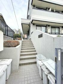 14/20 エントランス