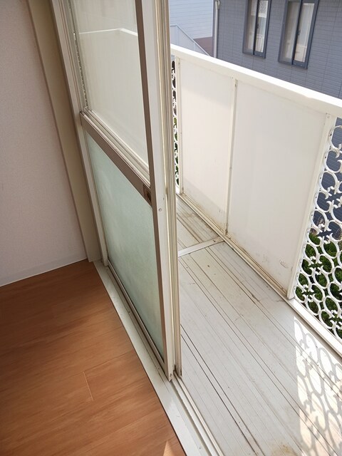 13/23 バルコニー