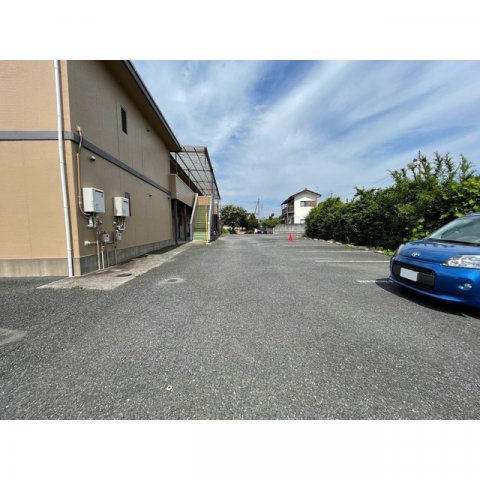 3/3 駐車場