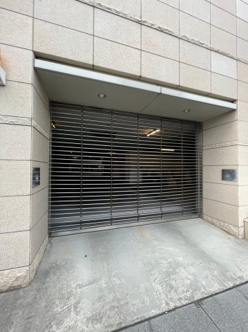 2/2 エントランス