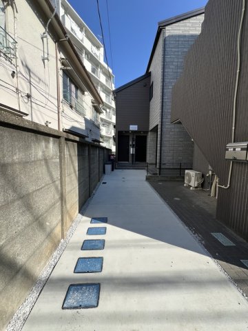 3/4 エントランス