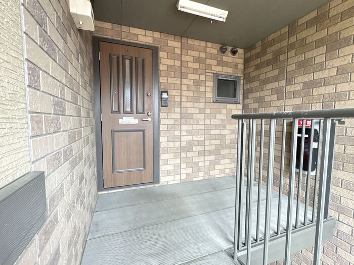 18/20 エントランス