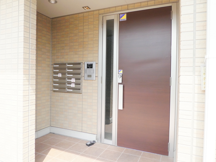 20/30 エントランス