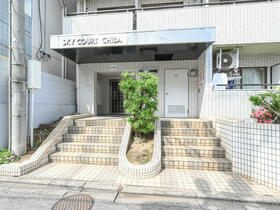 16/16 エントランス