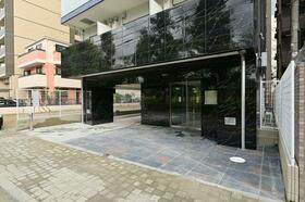 2/2 エントランス