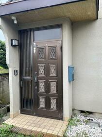 2/2 エントランス