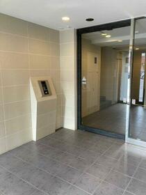 2/5 エントランス