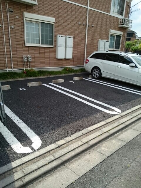 17/23 駐車場