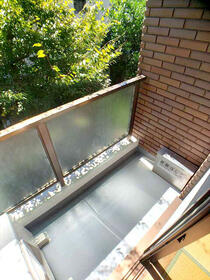 13/13 バルコニー