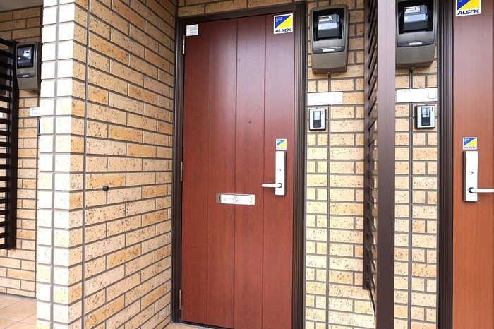 2/4 エントランス