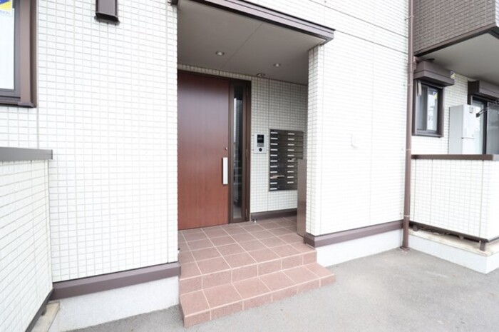 17/20 エントランス