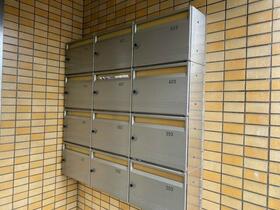 2/2 エントランス