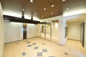 15/15 エントランス