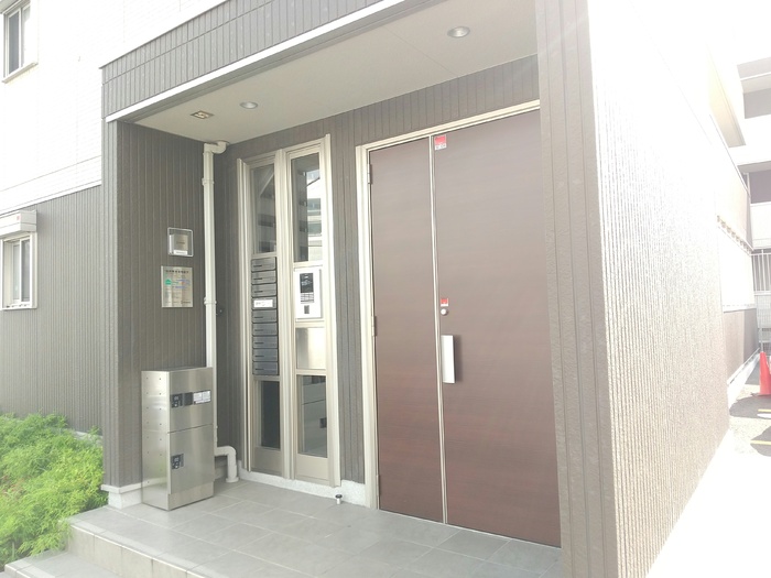 15/16 エントランス