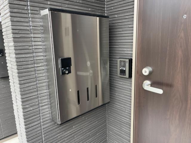 21/30 エントランス