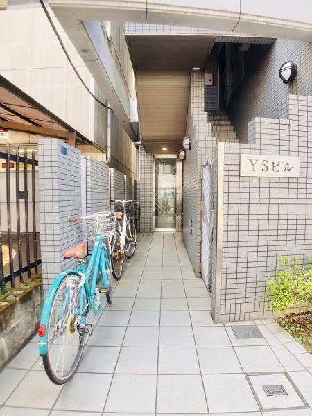 2/3 エントランス