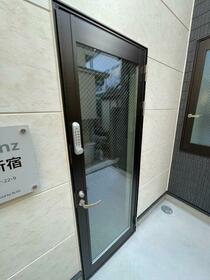 2/2 エントランス