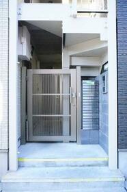 2/2 エントランス