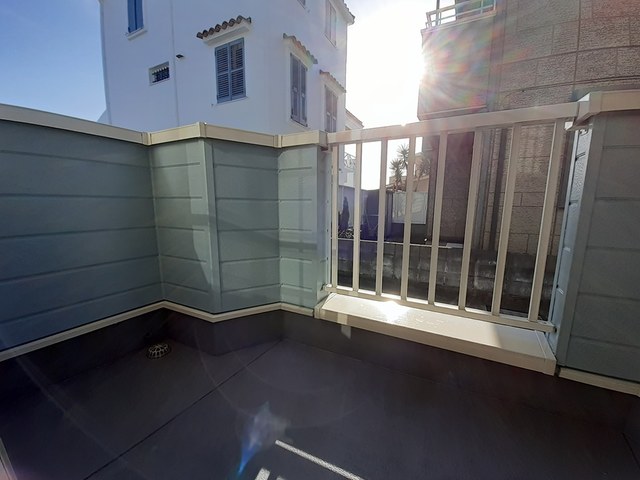 13/22 バルコニー