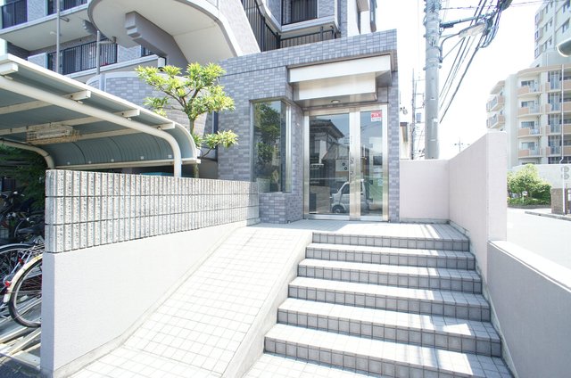 2/6 エントランス