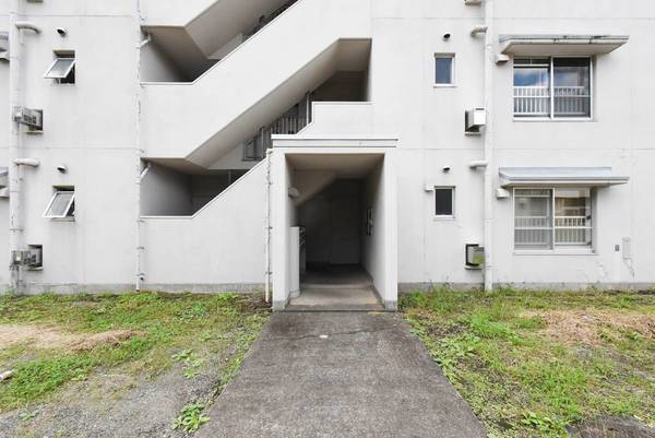 2/3 エントランス