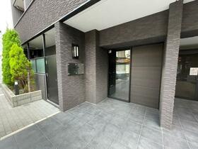 2/3 エントランス