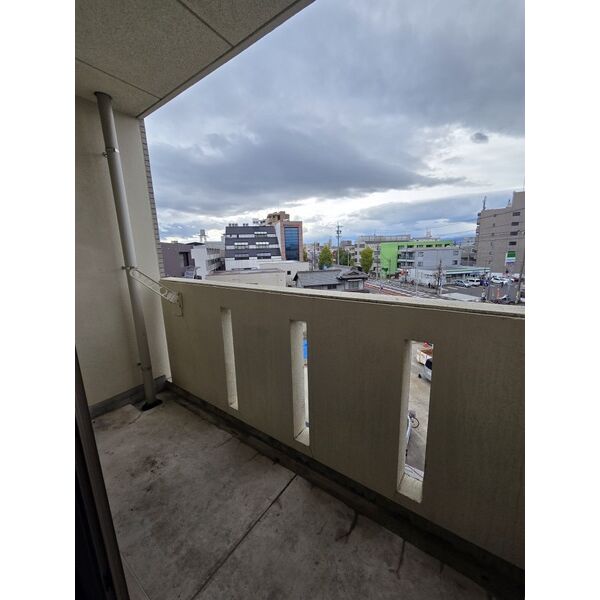 10/10 バルコニー