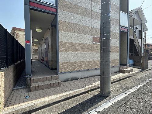 14/14 エントランス