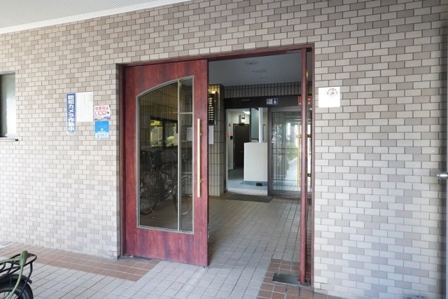 5/8 エントランス