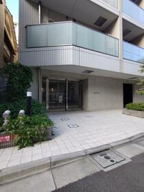 2/3 エントランス