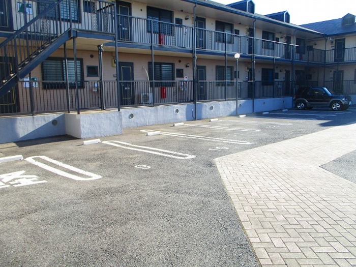 2/2 駐車場