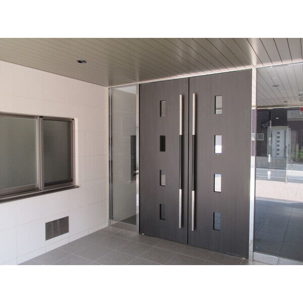 4/5 エントランス