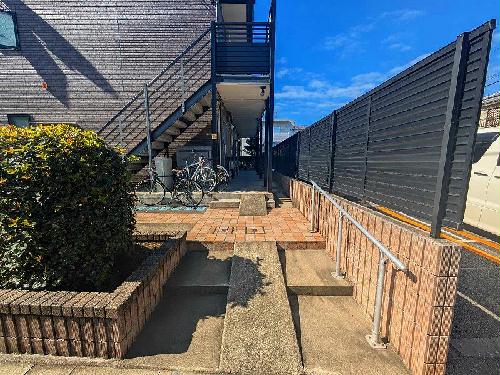 14/14 エントランス