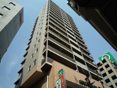 ドゥーエ幡ヶ谷の外観