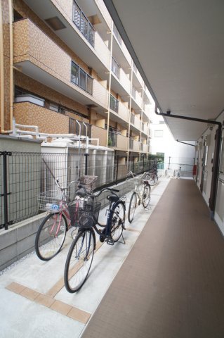 17/28 エントランス