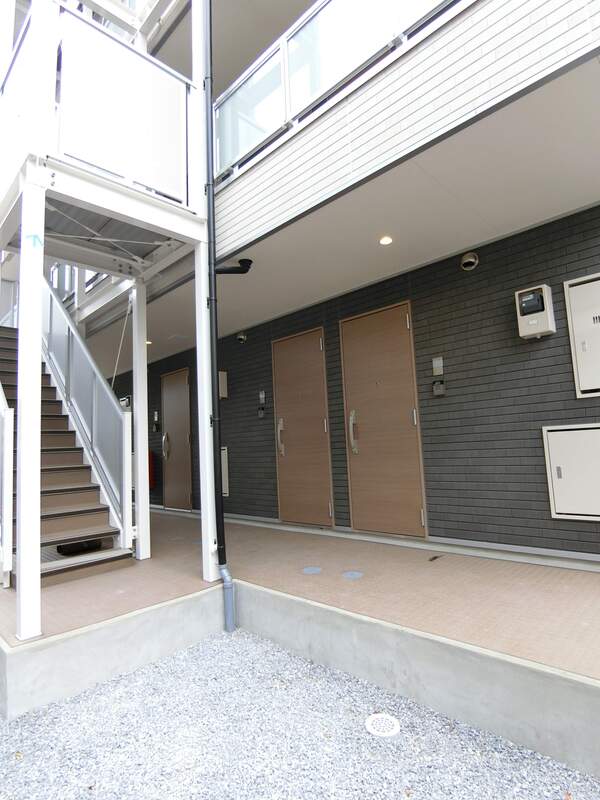 17/17 エントランス