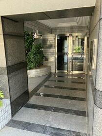 3/4 エントランス