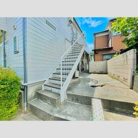 15/15 エントランス