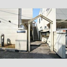 15/16 エントランス