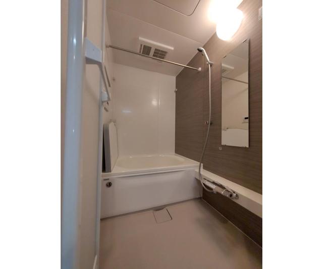 27/29 浴室